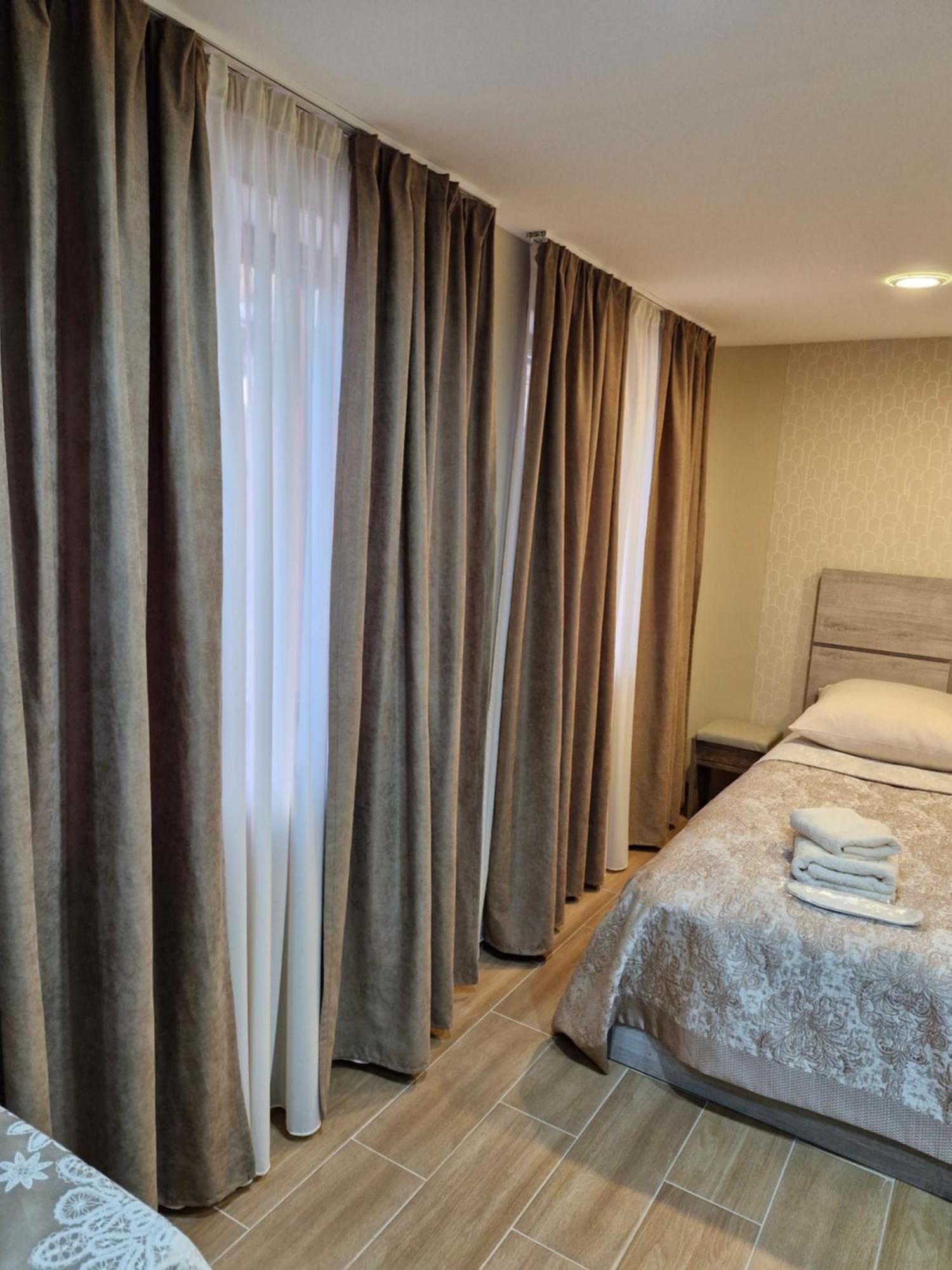 Guest House Lana Tiflis Exterior foto
