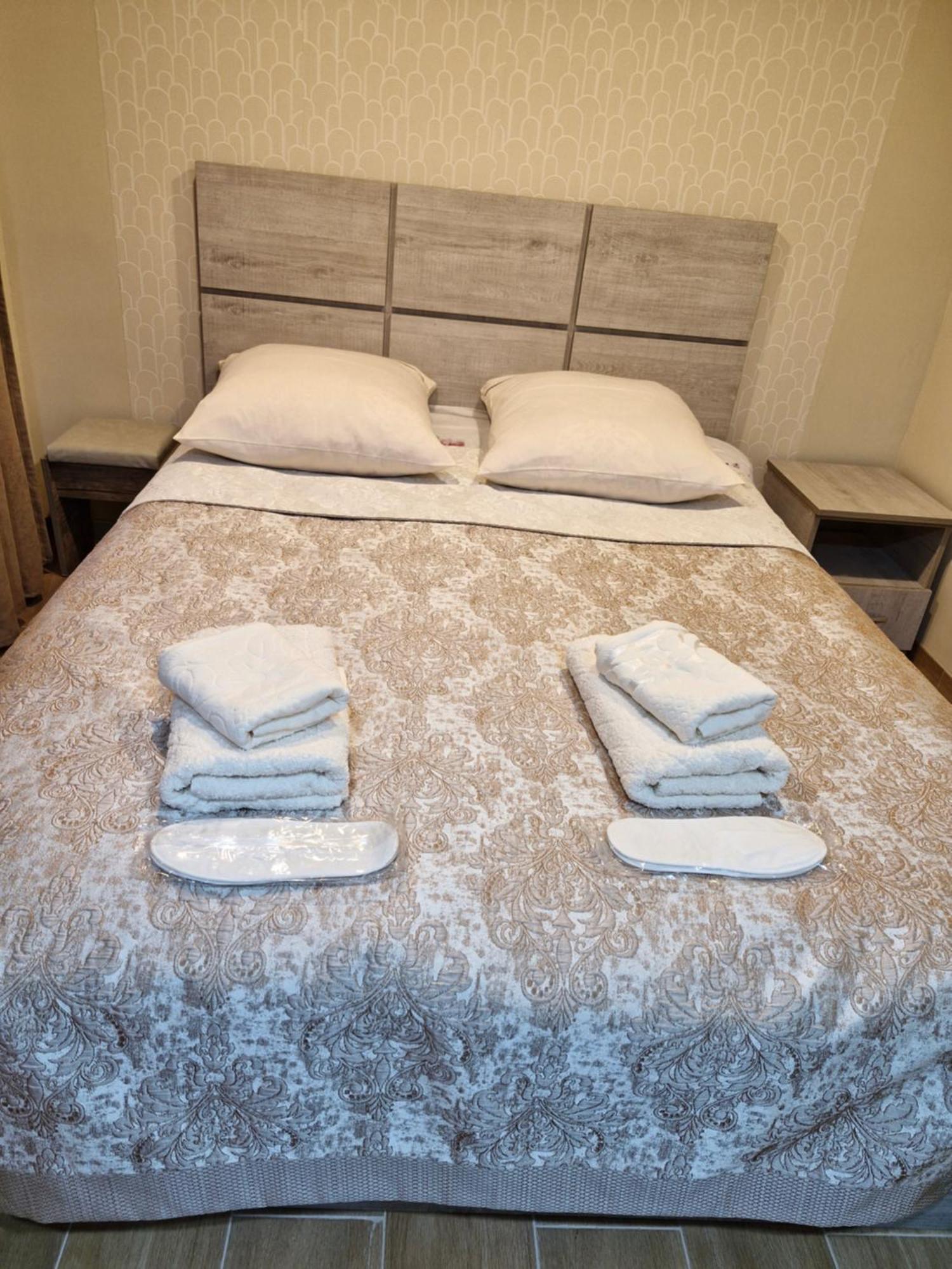 Guest House Lana Tiflis Exterior foto